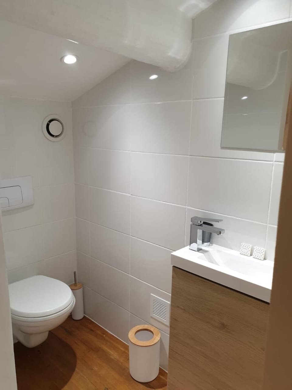 hyper centre Antibes maison de villes 100m2 ; terrasse 20 m2 Apartment in Antibes