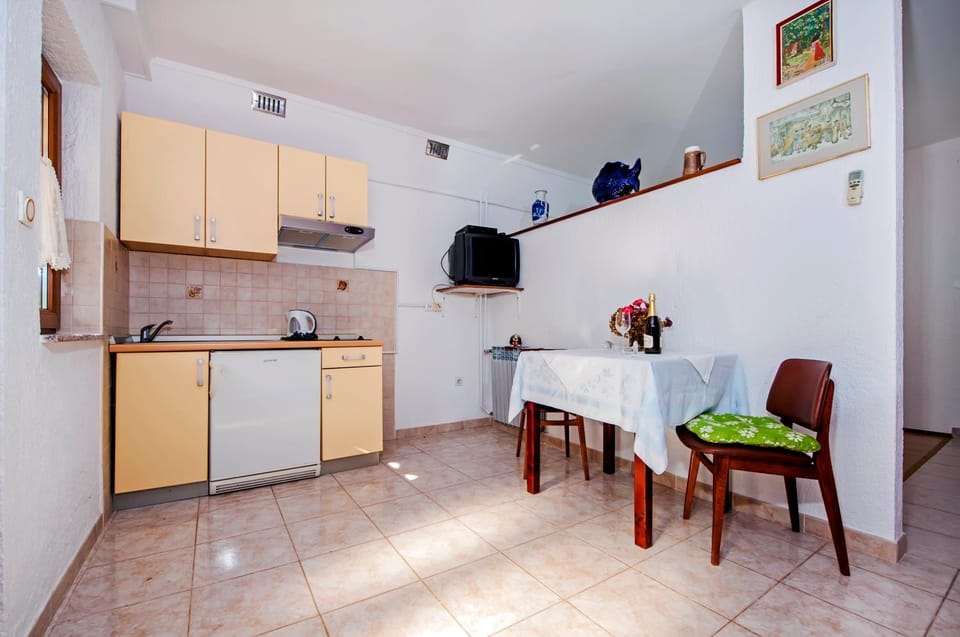 dishwasher, minibar, oven, pet friendly