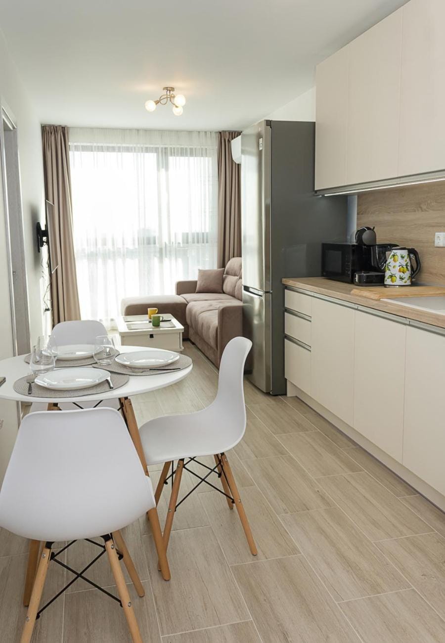 Coffee/tea facilities, Kitchen or kitchenette, Living room, Seating area, Dining area, minibar, pet friendly, stove