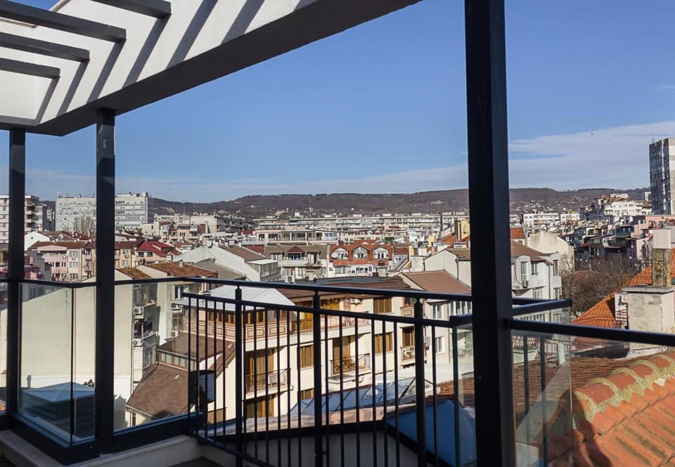 Day, Natural landscape, View (from property/room), Balcony/Terrace, City view