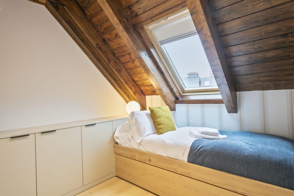 Bed, wardrobe