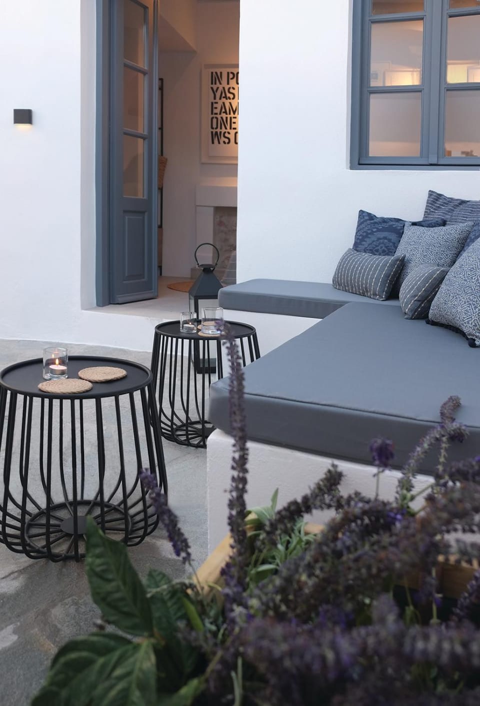 Patio, Seating area