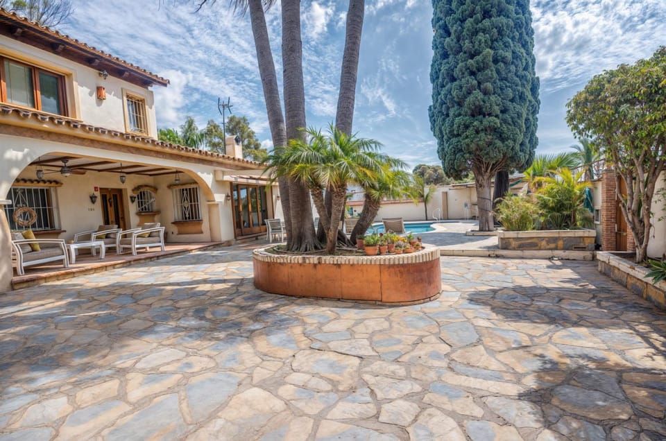 Property building, Patio