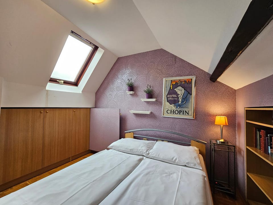Bed, Bedroom