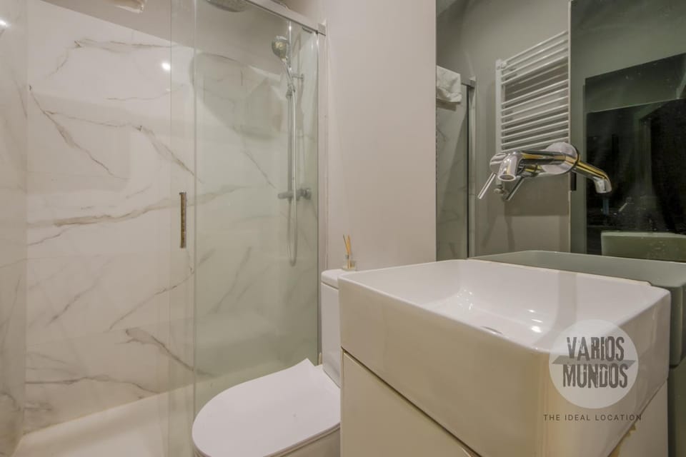 Shower, Bathroom