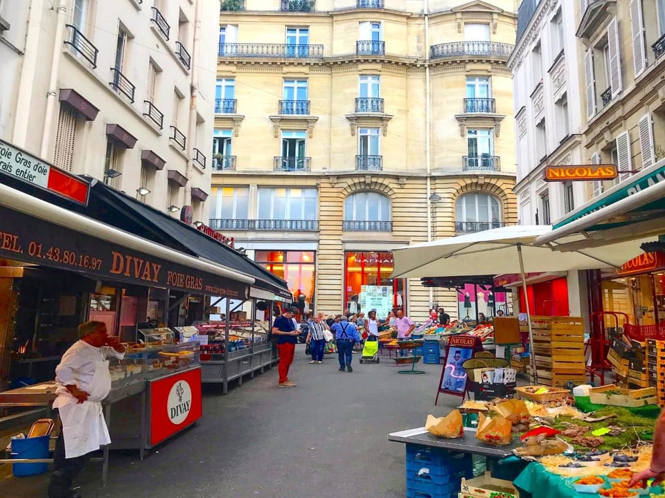 Supermarket/grocery shop