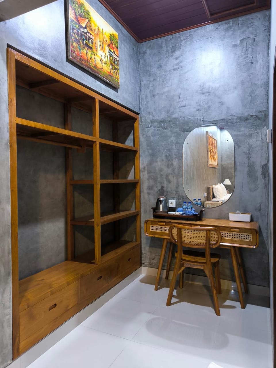 hair dresser, wardrobe