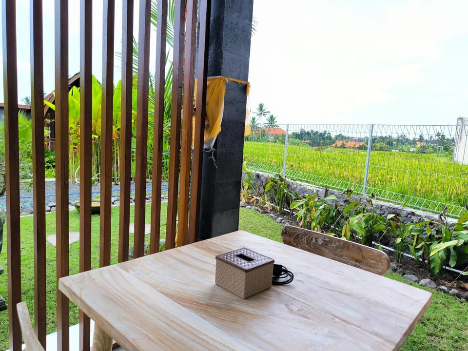 Garden, Dining area, Garden view
