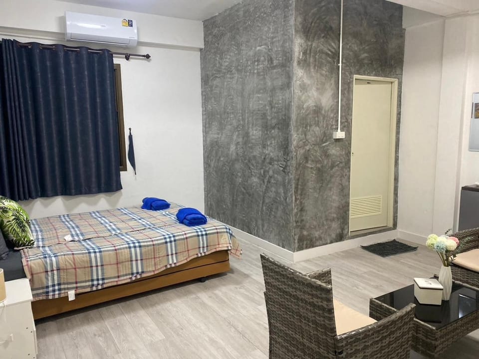 Colibri Inn Hostel in Ko Pha-ngan Sub-district