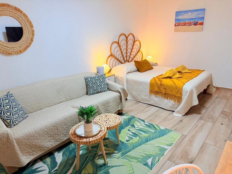 Living room, Bedroom