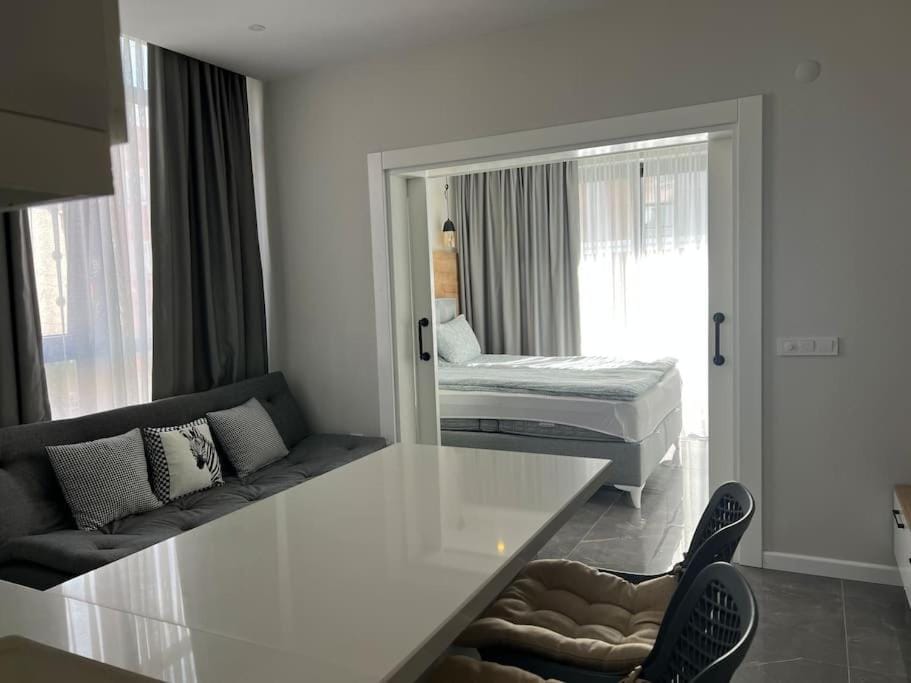 Camelia 5- Beautiful 1+1 on Cleopatra Apartment in Alanya