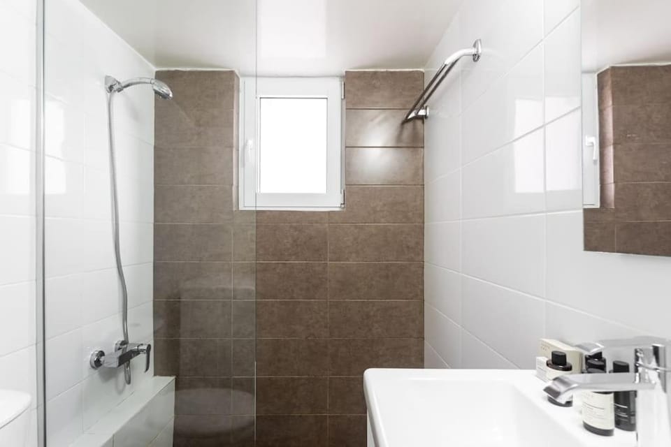 Comfy 1BR Apartment in Ampelokipoi by UPSTREET Apartment in Athens