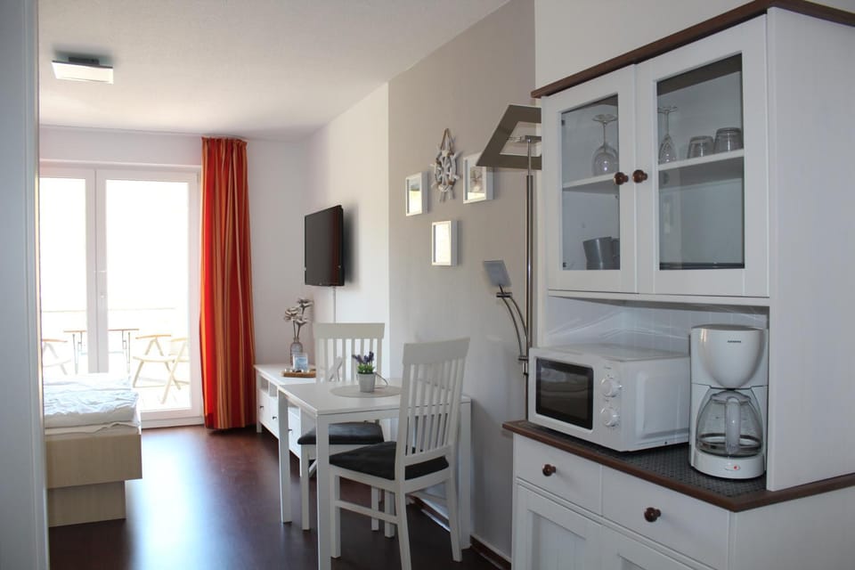 TV and multimedia, Dining area
