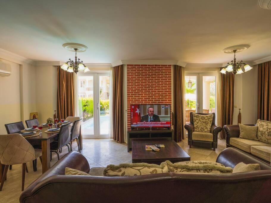 Çalış'ta Denize Sıfır 10 Kişilik Villa Starfish 3 Villa in Fethiye