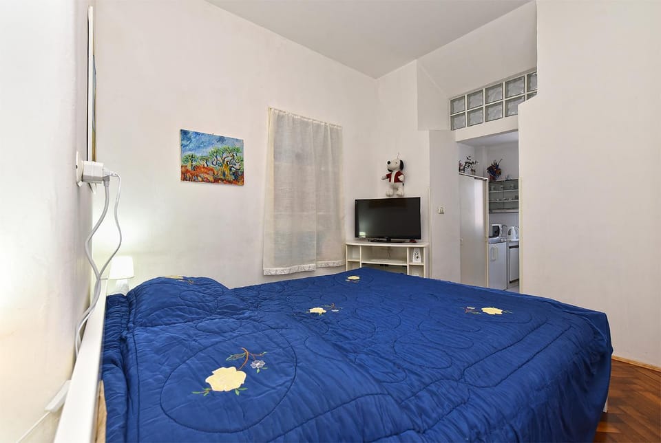 Apartment Smilja 2305 Apartment in Pula