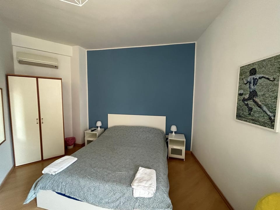 Bed, Photo of the whole room, Bedroom, towels, wardrobe, air conditioner