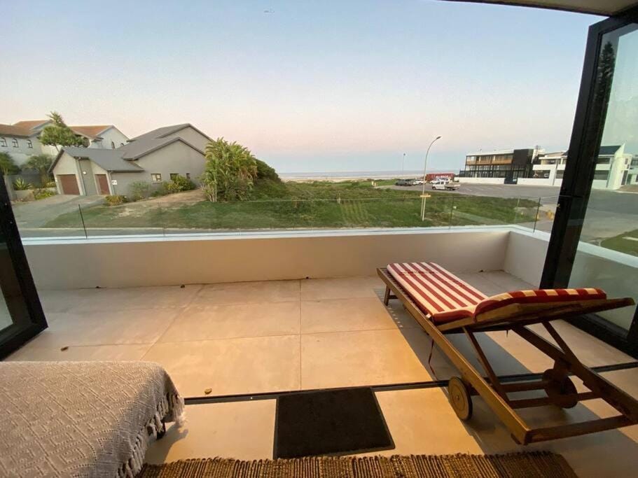 Luxury Beach House, Jeffreys Bay House in Eastern Cape