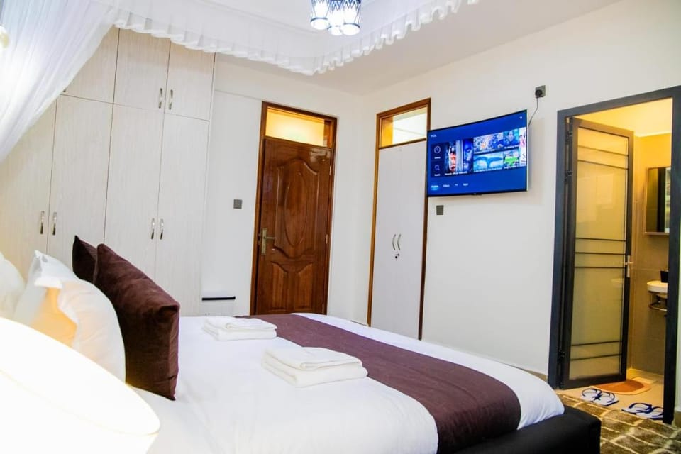 Bed, Photo of the whole room, Bedroom, wardrobe