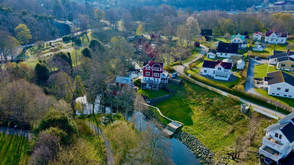 Forest house House in Västra Götaland County