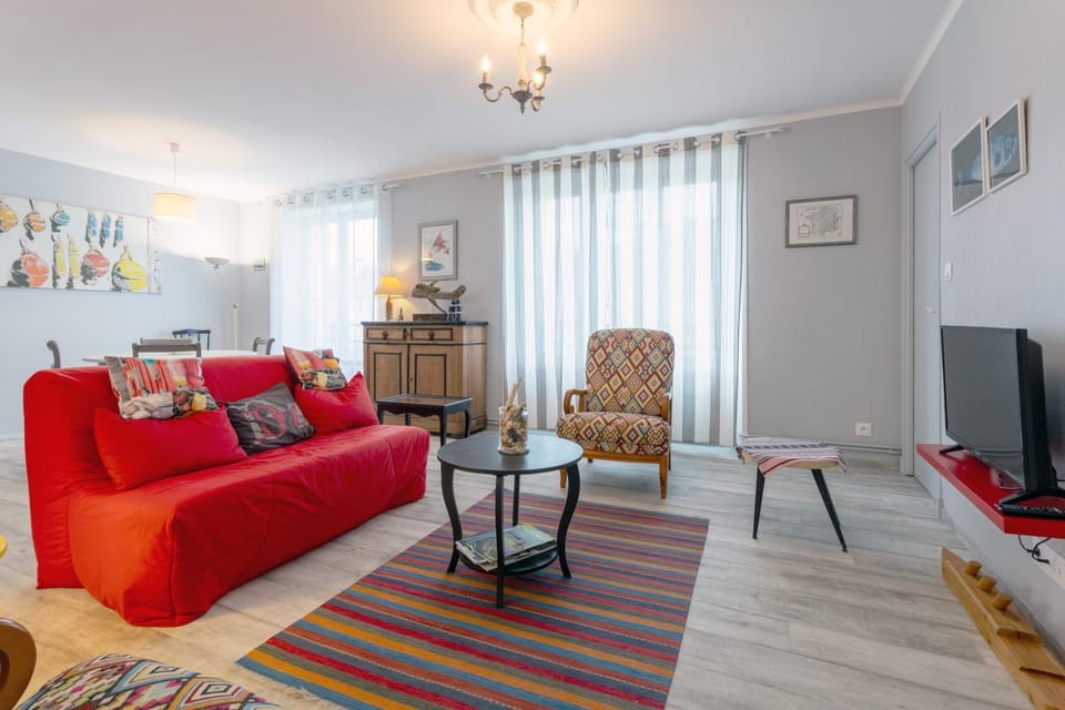 Property building, Living room