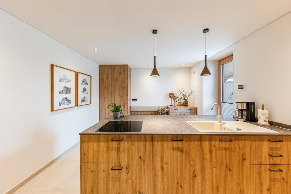 Kitchen or kitchenette, Living room