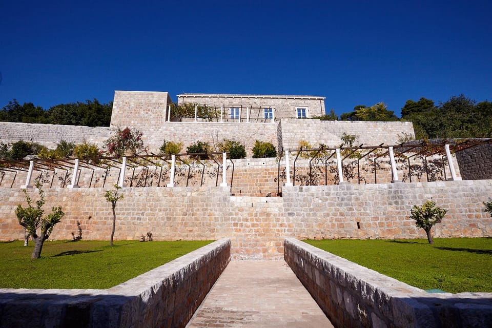 Property building, Garden