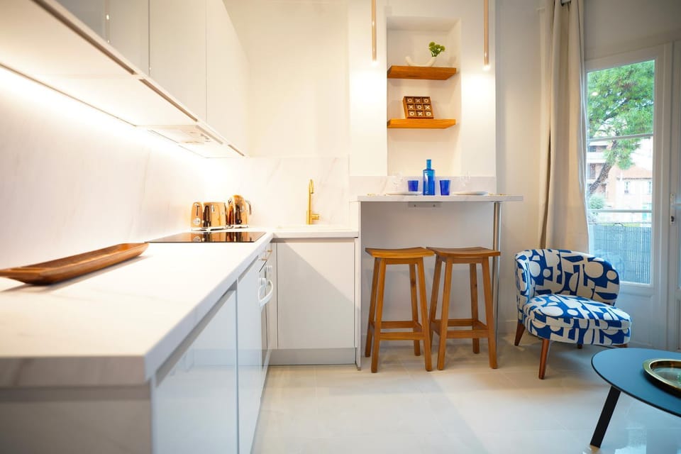 Kitchen or kitchenette, Living room, Dining area