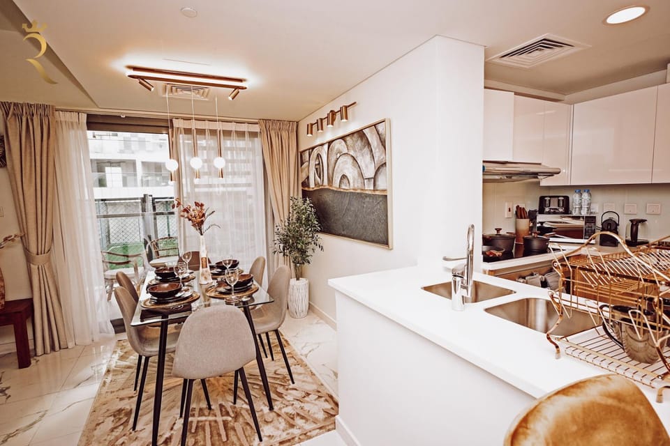 Communal lounge/ TV room, TV and multimedia, Kitchen or kitchenette, Living room, Seating area, Dining area, Evening entertainment, minibar, air conditioner