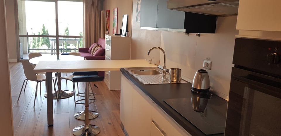 Green Oasis Apartment in Rome