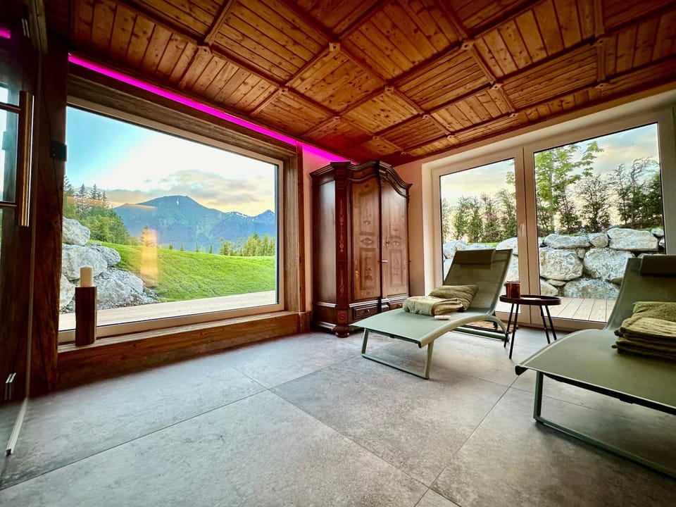 Natural landscape, Sauna, View (from property/room), Spa and wellness centre/facilities, Mountain view