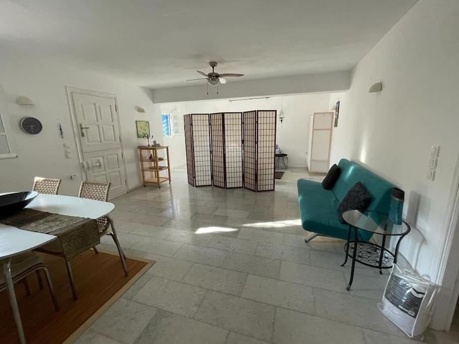 Ariadne's Apartment - Apollonas Apartment in Naxos, Naxos and Lesser Cyclades, Greece
