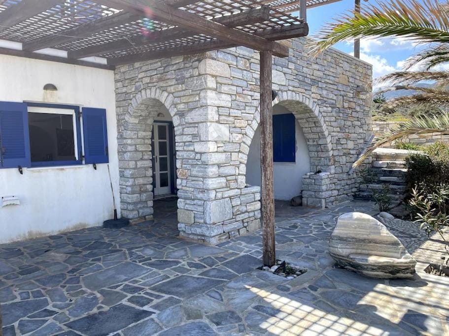 Ariadne's Apartment - Apollonas Apartment in Naxos, Naxos and Lesser Cyclades, Greece