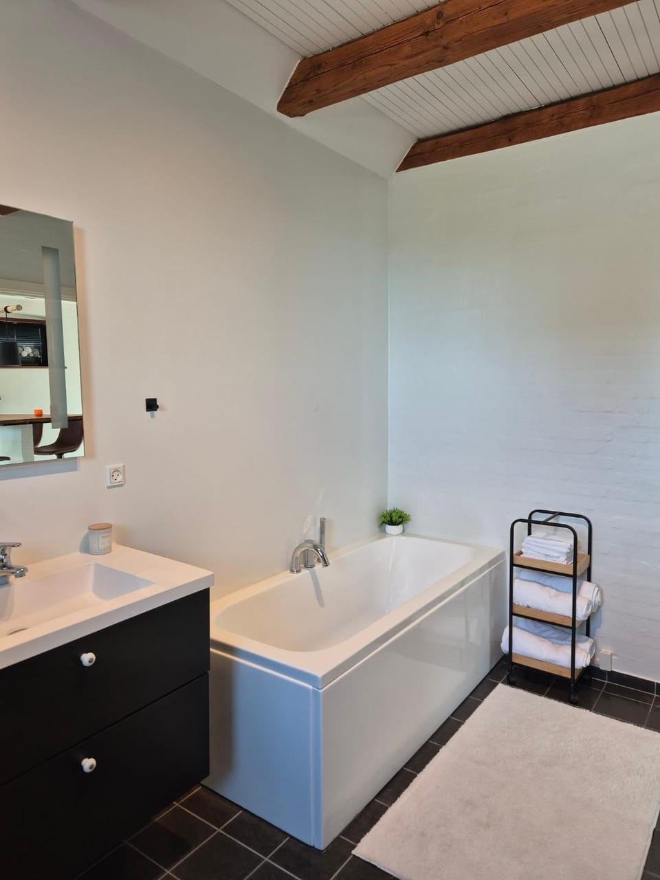Bathroom, Bath