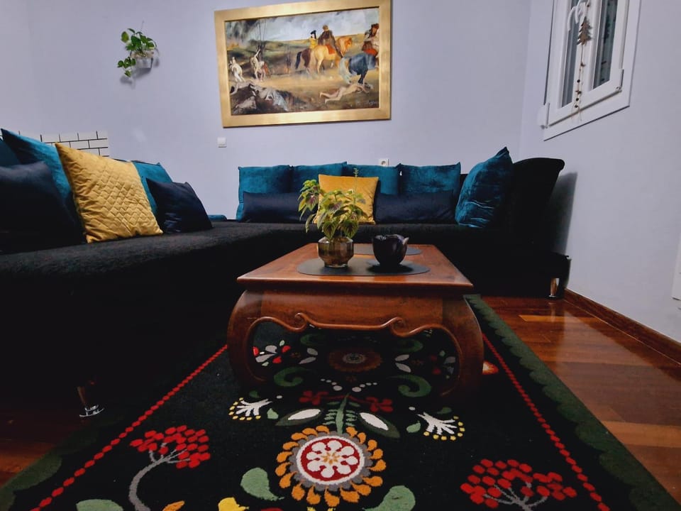 Living room, Seating area