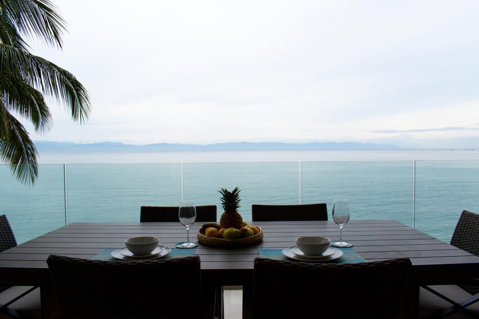 View (from property/room), Balcony/Terrace, Seating area