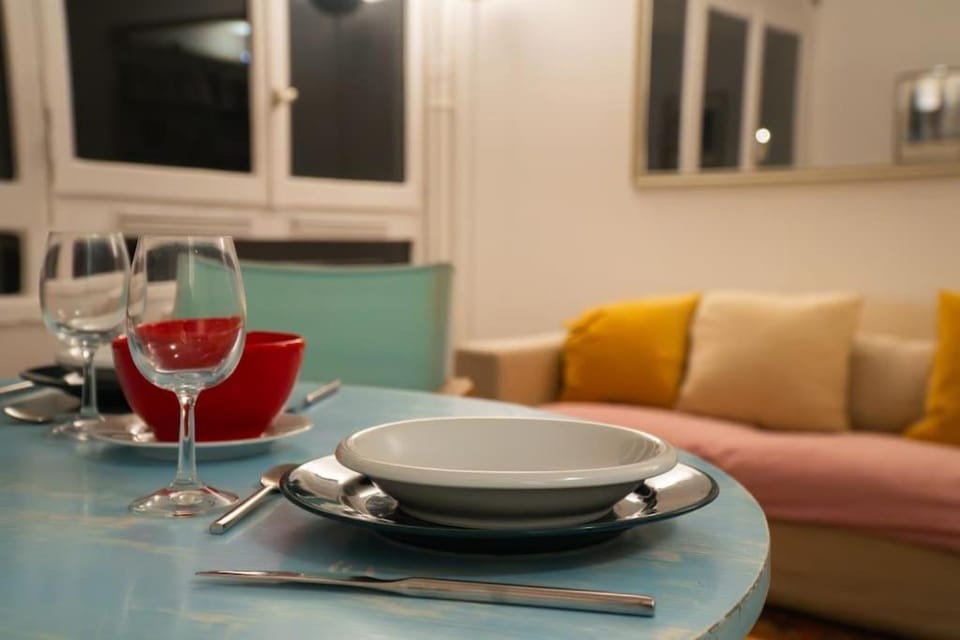 Appart Familiale - Bord de quai Apartment in Paris