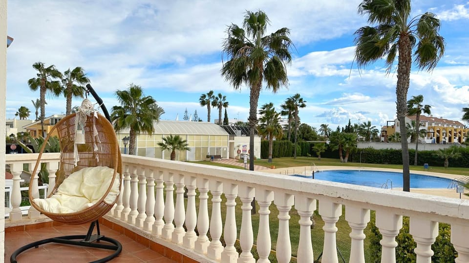 Patio, Off site, Garden, View (from property/room), Balcony/Terrace, Garden view, Pool view, Swimming pool, sunbed