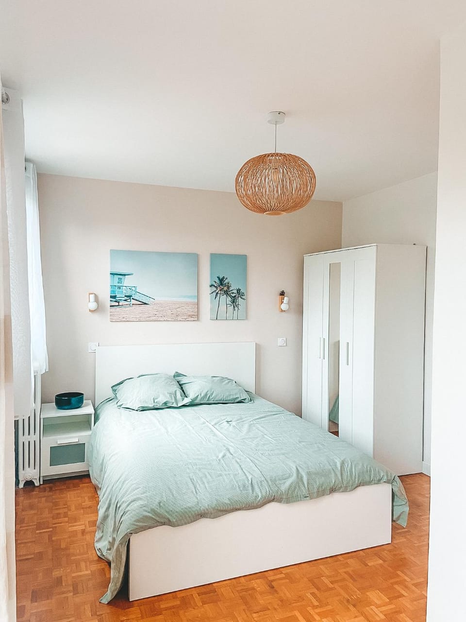 Bed, Bedroom
