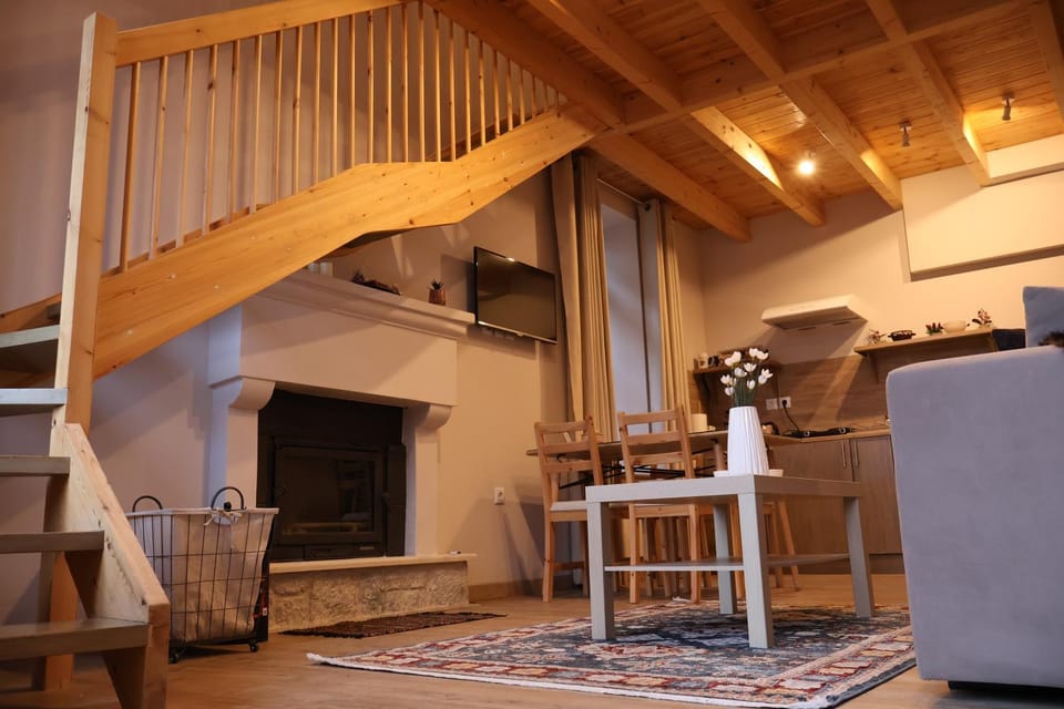 Δρυάδες Suites Apartment in Greece