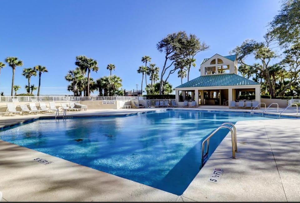 504 Barrington Arms Villa in Hilton Head Island