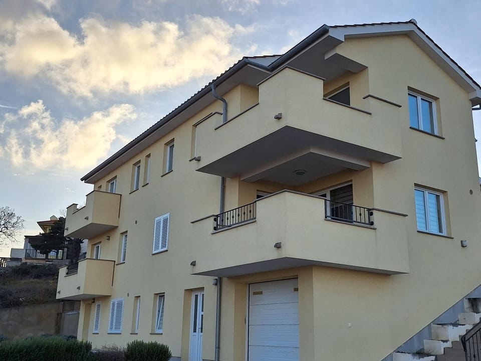Property building, Balcony/Terrace