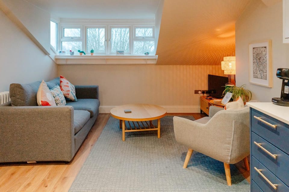 Cosy Loft Apartment Steps to City Walls & Minster Apartment in York