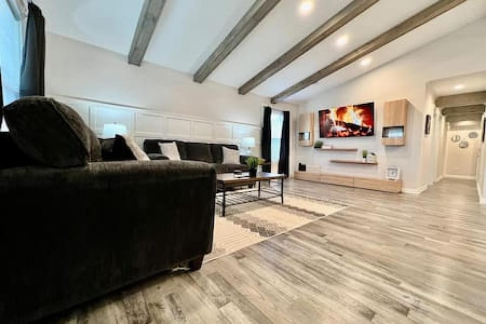 Amazing riverside New Construction home in Middletown House in Ohio
