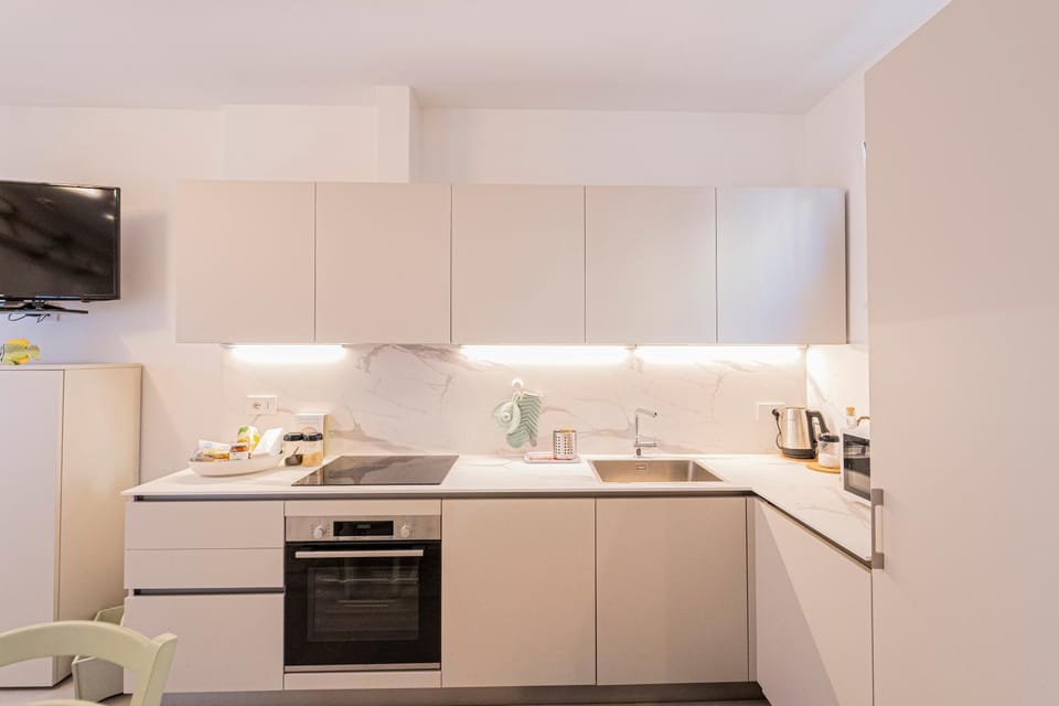 Coffee/tea facilities, Kitchen or kitchenette, dishwasher, minibar, pet friendly, stove