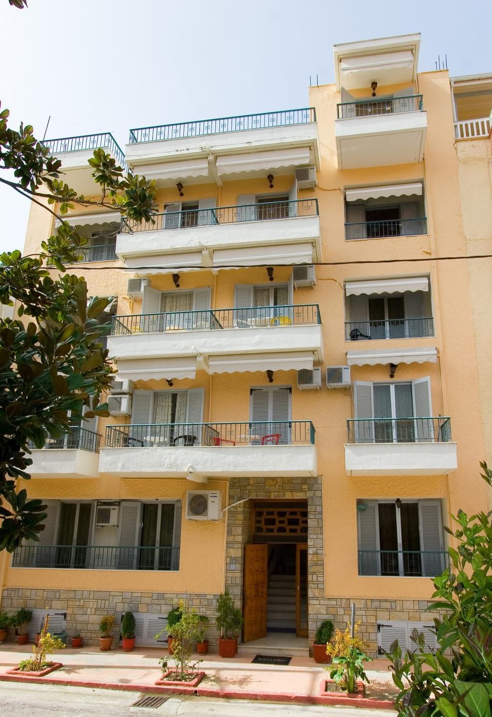 Facade/entrance, Bird's eye view