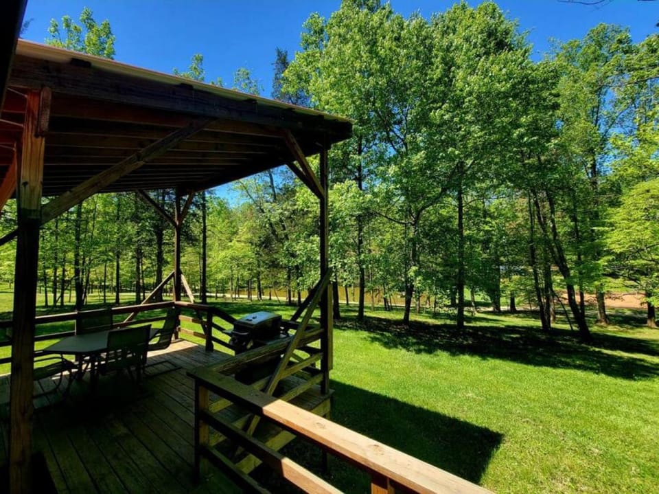 Farmview Cottage at White Lotus Eco Spa Retreat House in Shenandoah Valley
