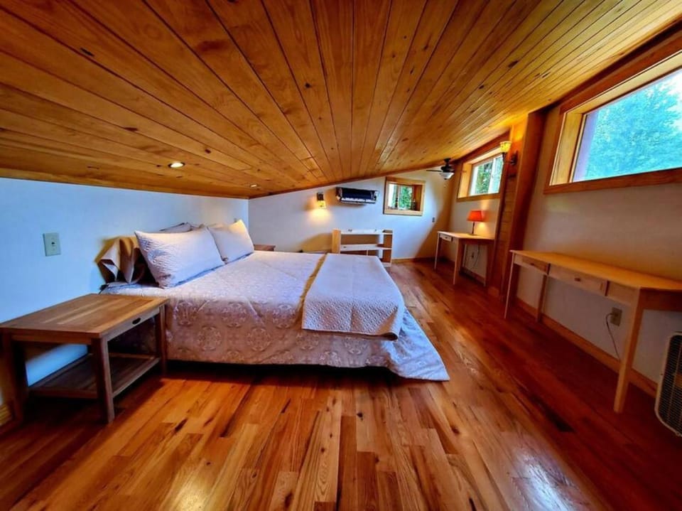 Zen River Retreat House in Shenandoah Valley