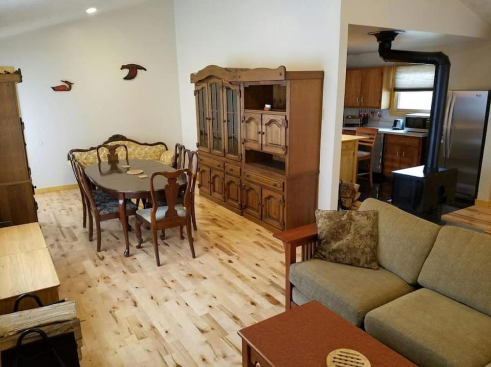 Pond View ( Second bedroom at extra cost) House in Shenandoah Valley