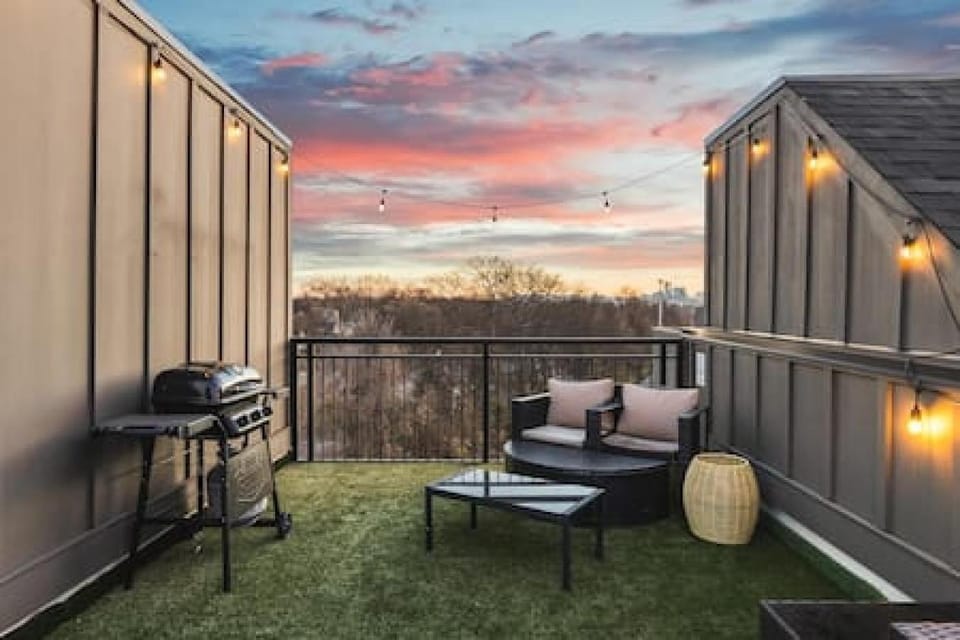Patio, BBQ facilities, Balcony/Terrace
