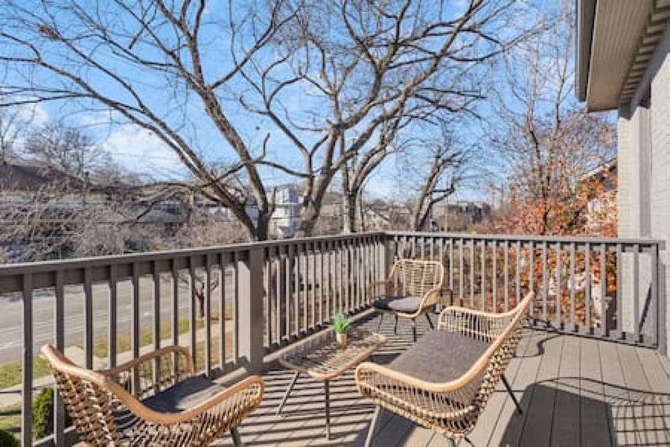 Patio, Balcony/Terrace